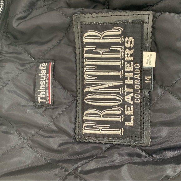 Vintage fringed leather motorcycle jacket - Picture 7 of 8